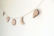 Load image into Gallery viewer, Natural Wooden Nursery Garland